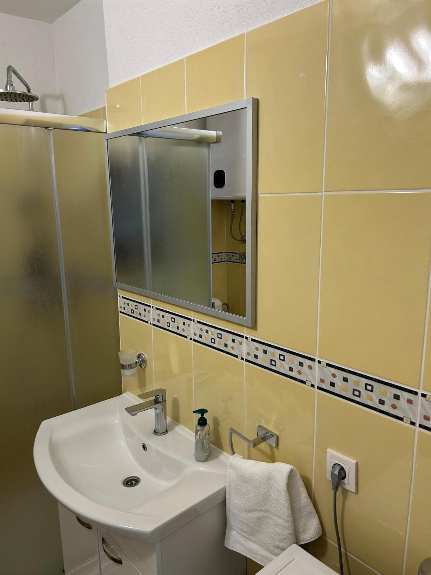 Apartment Dino Сплитска Экстерьер фото